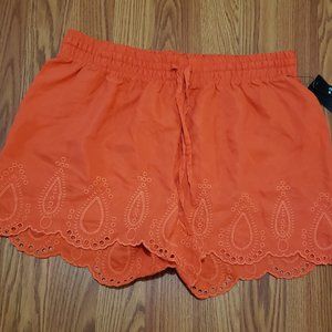 Crown & Ivy Womens Small Orange Scalloped Edge Embroidered Pull on Shorts